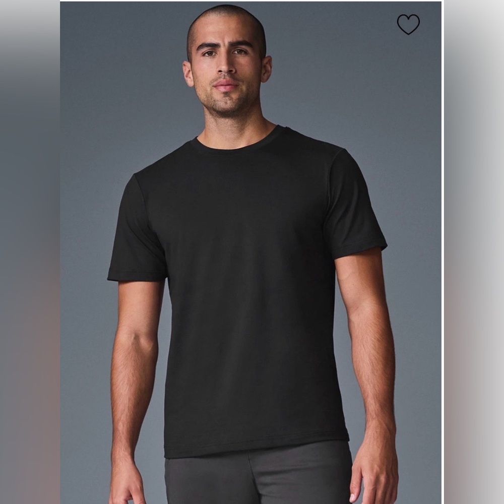 RESTOCK ALO Yoga Men’s “Conquer Reform” Short Sleeve (L) *BESTSELLER*